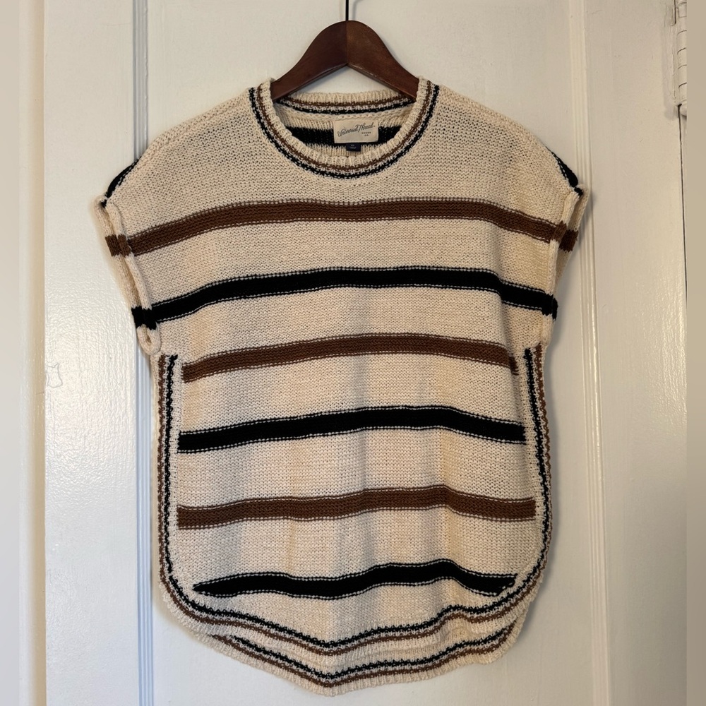 Universal Thread Striped Knit Sleeveless Top. Size XS